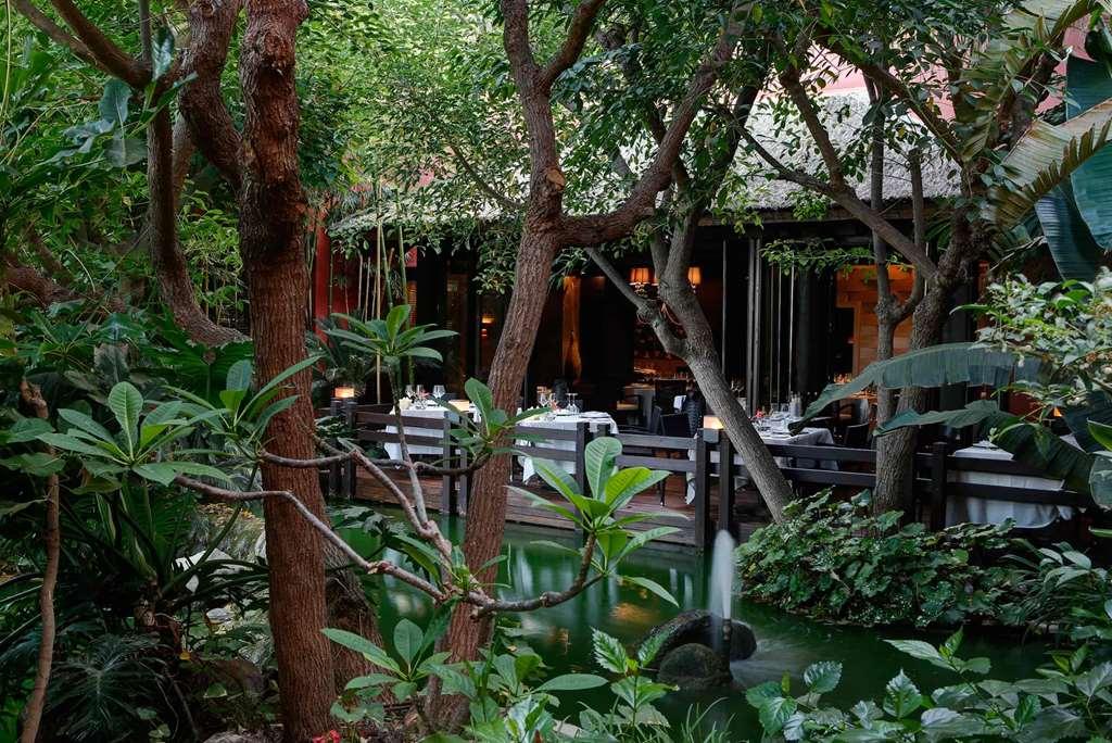 Asia Gardens Hotel & Thai Spa, A Royal Hideaway Hotel Финестрат Екстериор снимка The restaurant in 2008