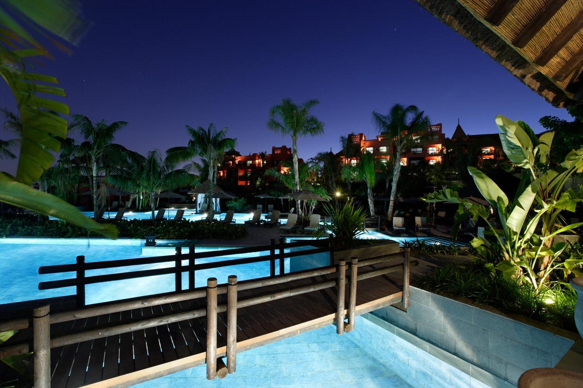Asia Gardens Hotel & Thai Spa, A Royal Hideaway Hotel Финестрат Екстериор снимка Hard Rock Hotel
