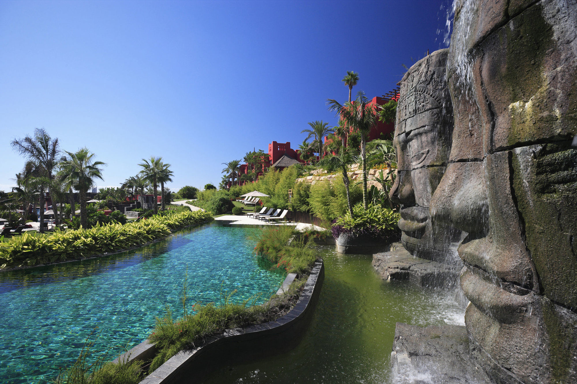 Asia Gardens Hotel & Thai Spa, A Royal Hideaway Hotel Финестрат Съоръжения снимка The pool at the Hard Rock Hotel