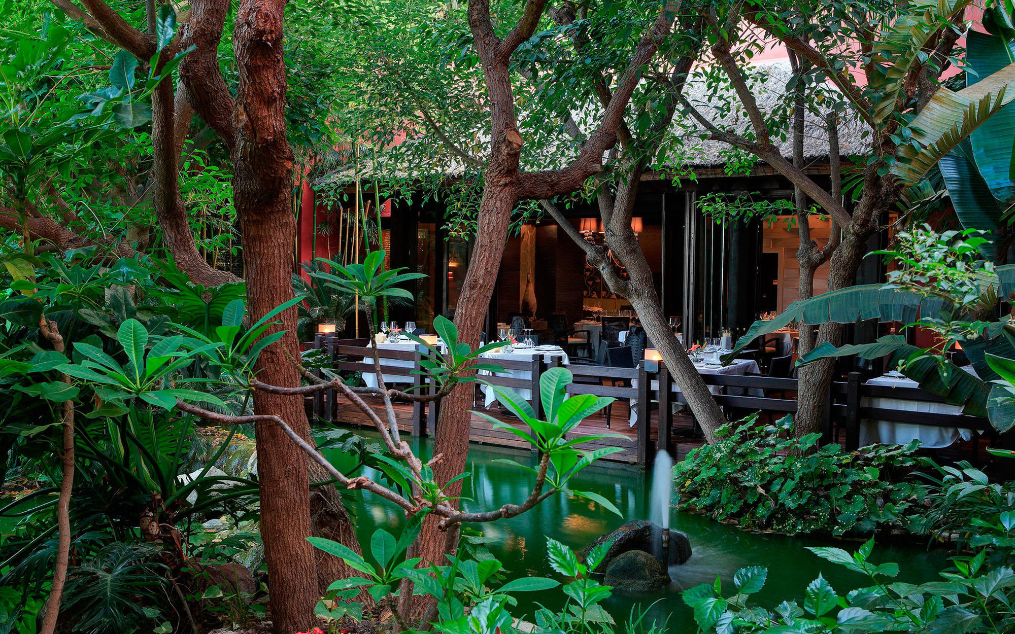 Asia Gardens Hotel & Thai Spa, A Royal Hideaway Hotel Финестрат Ресторант снимка The restaurant