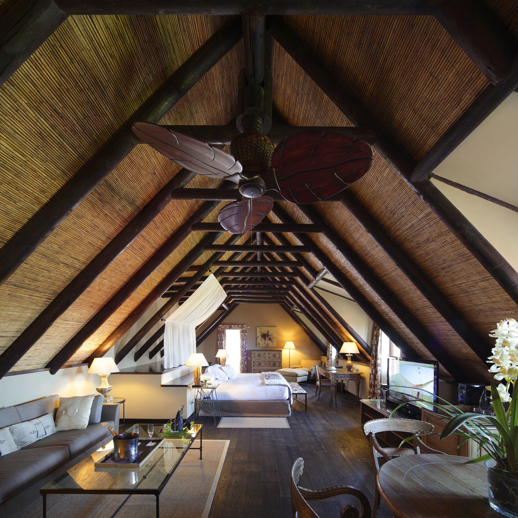 Asia Gardens Hotel & Thai Spa, A Royal Hideaway Hotel Финестрат Екстериор снимка Interior of a bungalow
